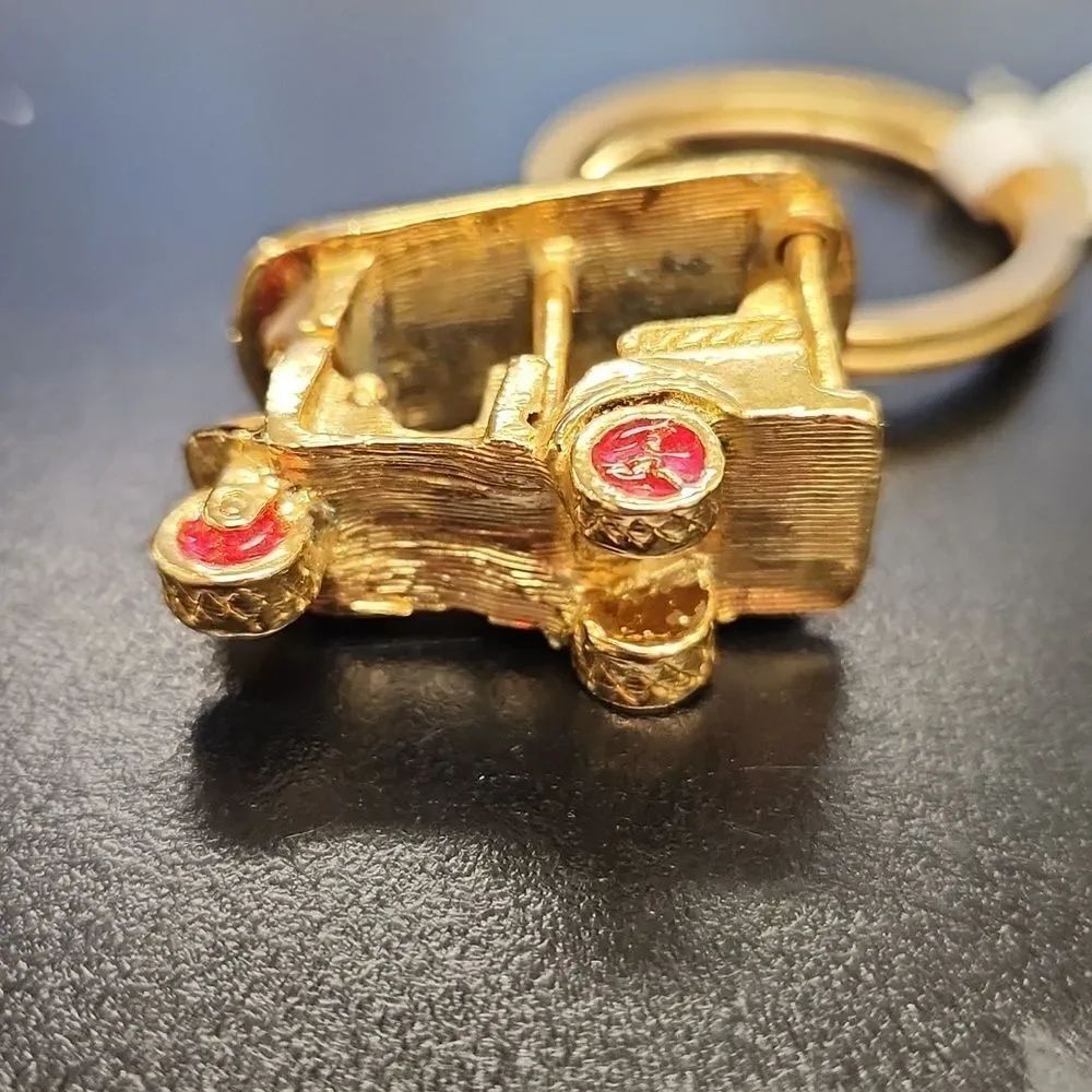 Tuk Tuk Keychain - Picture 4 of 4